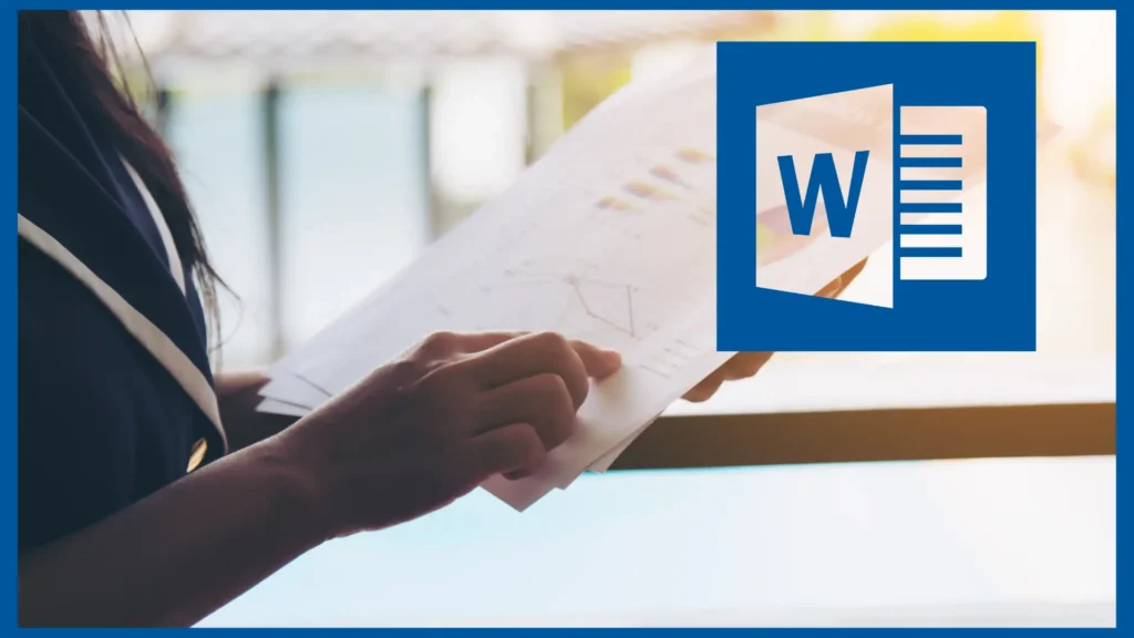 Vue de face, zoom sur une main tenant des documents avec en haut à droite logo word